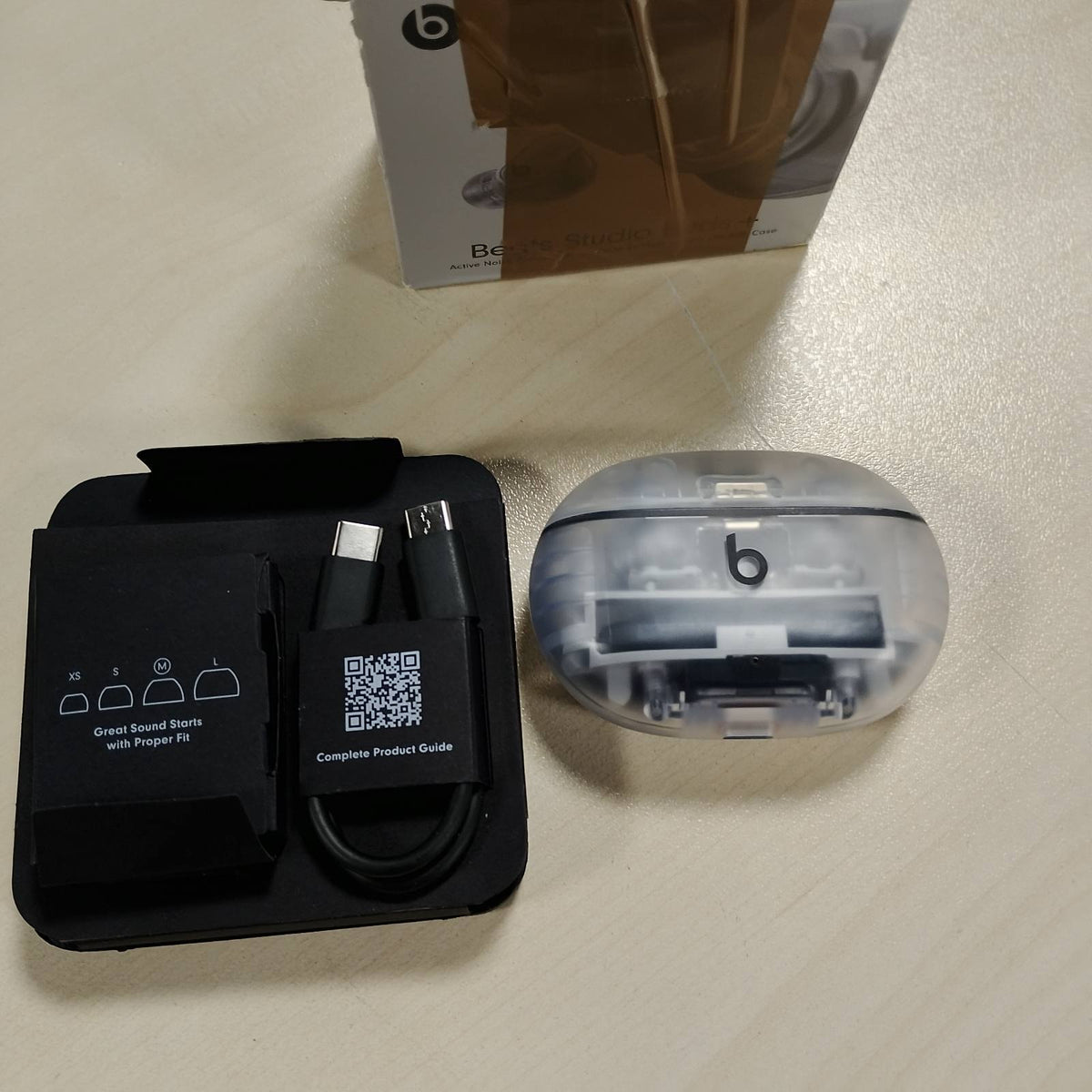 295031 - BEATS Kufje Studio Buds+ | Kufje Truly Wireless me Anulim Zhurme, Mikrofon i Integruar, Kufje Bluetooth me Audio Hapësinore - Transparente