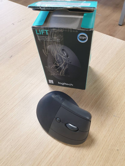 295141 - LOGITECH Maus Lift Vertikal Ergonomik, Pa Tel, Marrës Bluetooth ose Logi Bolt USB, Klikime të Qeta, 4 Butona, I pajtueshëm me Windows/macOS/iPadOS, Laptop, PC - Gri