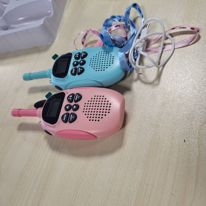 295273 - Set me 2 radio dore për fëmijë, radio dore e rikarikueshme, lodër për jashtë për fëmijë, 22 kanale, me ekran LCD me ndriçim dhe funksion VOX, dhuratë për vajza dhe djem të moshës 3-12 vjeç (blu dhe rozë)