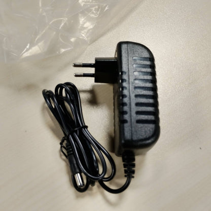 295369 - V-TAC | Adaptor Energjie 12V 42W 3.5A për Kamera, Shirita LED, Modeme | Karikues Transformues 12V | Prizë EU me 2 Kunja | AC 100-240V 50/60Hz | E Zezë