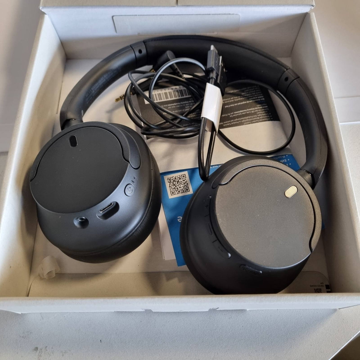 295504 - SONY Kufje Bluetooth pa tel WH-CH720N, Anulim zhurmash, Jetëgjatësi baterie deri në 35 orë, Karikim të shpejtë, të zeza