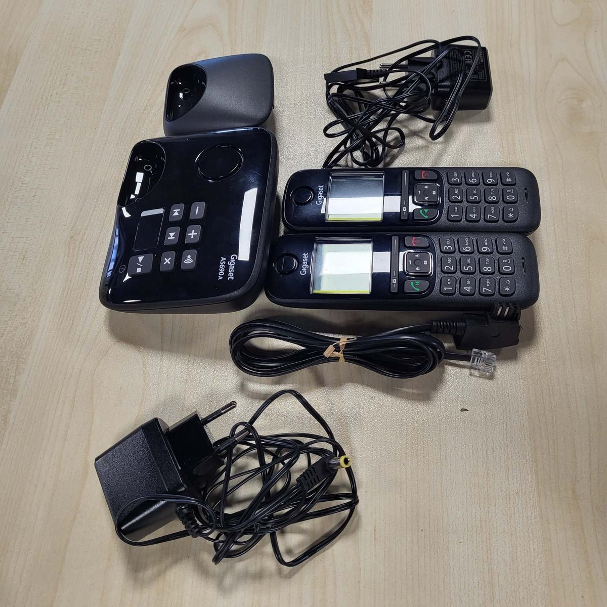 295589 - GIGASET AS690A DUO - 2 Telefona DECT pa Tel me Sekretari Telefoni - Ekran me Kontrast të Lartë - Profile Zëri të Rregullueshme - Funksion pa Duart - Mbrojtje Thirrjesh, E Zezë