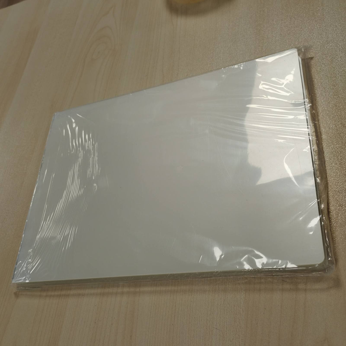 296398 - Albyco Qese laminimi A4, 216x303 mm, trashësi 2x80 (160) mikron, Me shkëlqim, 100 copë, Transparente