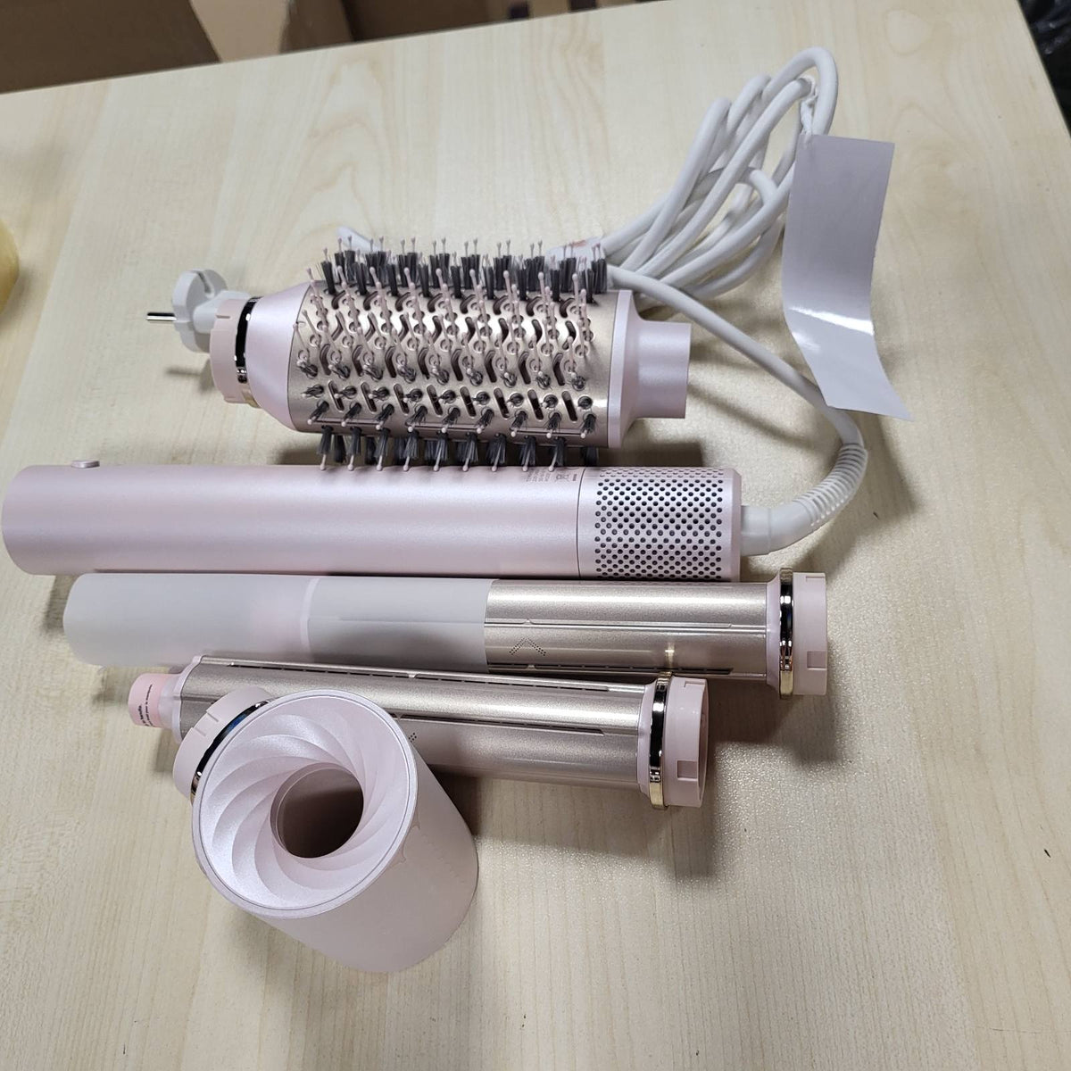 296524 - T3 Kit furçe për tharje Aire 360, me aksesorë qeramikë, furçë ovale dhe përqendrues për tharje