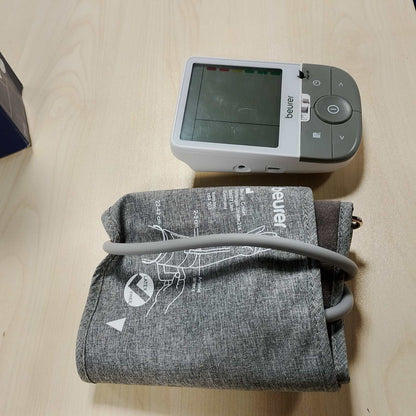 296704 - BEURER Monitor tensioni i gjakut BM 53, për krahun e sipërm, i validuar klinikisht, zbulim i AF, transferim të dhënash në Apple Health, gri-i bardhë