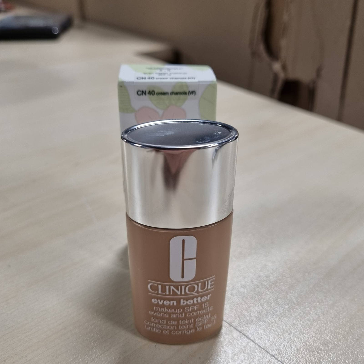 296974 - CLINIQUE - Even Better Makeup Spf 15 CN 40 Cream Chamoise (VF), 30 ml (Pako 1er)
