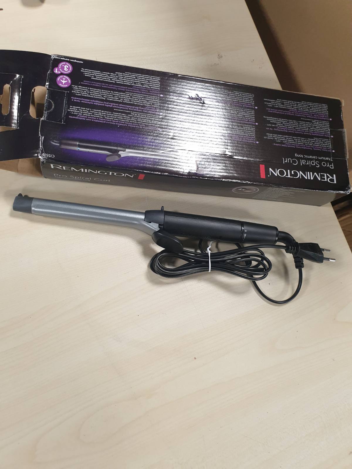 296985 - REMINGTON Hekur kaçurrela CI5519, 19 mm, 8 cilësime temperature, veshje qeramike, teknologji jonike antistatike