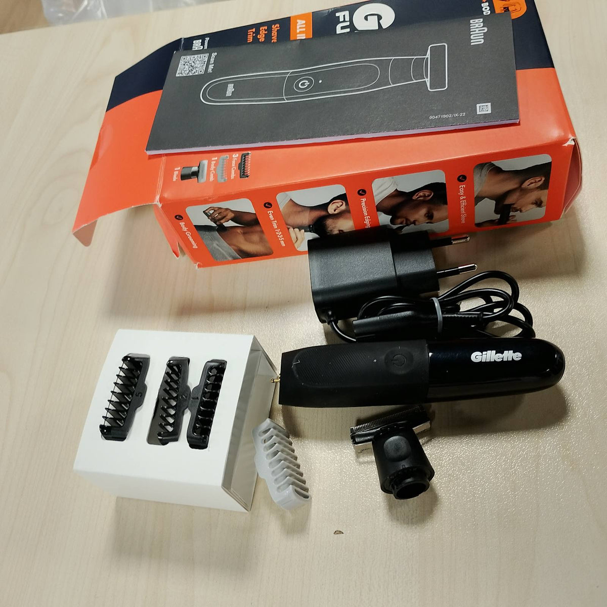 297001 - GILLETTE Makinë rroje elektrike Fusion One Hybrid për burra, e zezë, përfshin 3 aksesorë krehri dhe 1 krehër trupi, bateri 45-minutëshe, e papërshkueshme nga uji