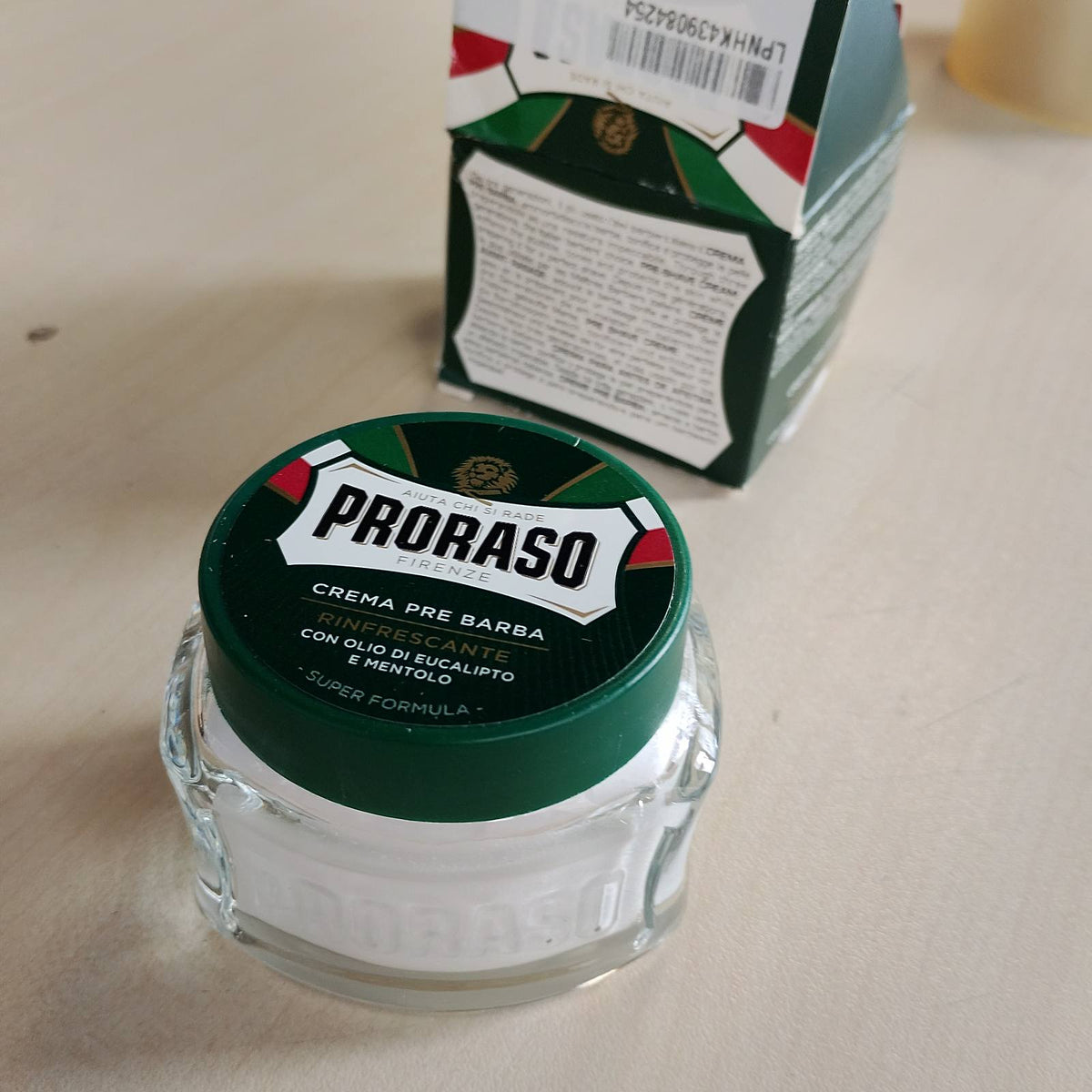 297540 - PRORASO Krem Para Rroje, 100 ml, Krem Freskues me Vaj Eukalipti dhe Mentol, Prodhuar në Itali, Jeshile
