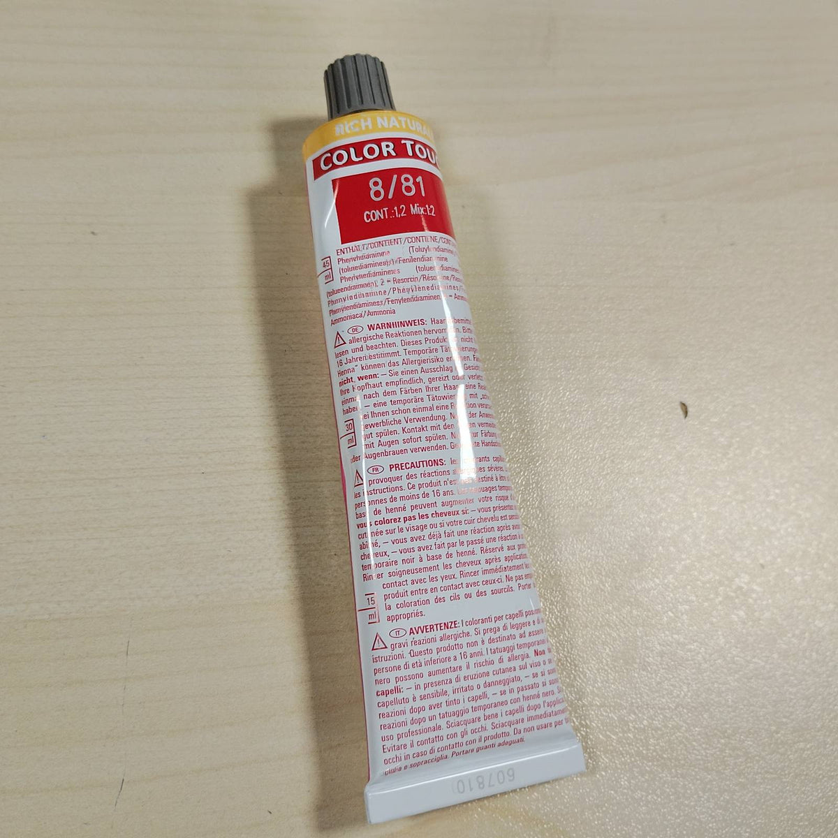 297559 - WELLA PROFESSIONALS Color Touch Rich Naturals 8/81 Light Blonde Pearl Ash, Ngjyrë pa amoniak, 60 ml