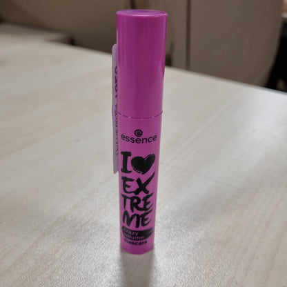 297810 - ESSENCE I LOVE EXTREME Rimel për volum, 12 ml - Teksturë e zezë e thellë, vegane, pa parfum