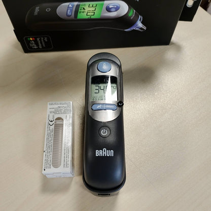 298057 - BRAUN Termometër veshi ThermoScan 7, teknologjia e saktësisë së moshës, ekran dixhital me kodim ngjyrash, i përshtatshëm për foshnjat dhe fëmijët e vegjël