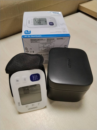 298076 - OMRON Monitor i presionit të gjakut RS4, Test Winner Stiftung Warentest 11/2023