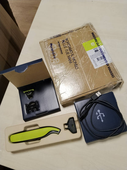 298077 - PHILIPS OneBlade 360 Fytyrë, Makinë prerëse dhe rroje elektrike, 2 Tehe 360, Krehër 5-në-1 (Modeli QP2734/30)