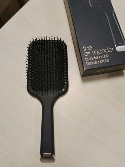 298217 - GHD Furça Gjithëpërfshirëse me Petë për Flokë të Mesëm dhe të Gjatë