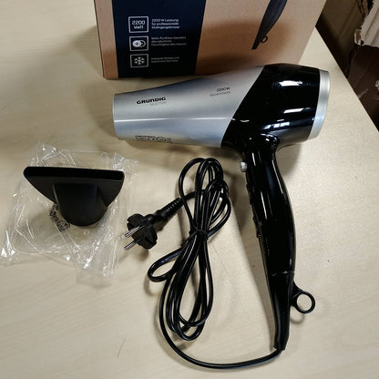 298355 - Grundig HD 6080 B Tharëse flokësh jonike me difuzor, 3 cilësime temperature, 2 cilësime rrjedhjeje ajri, 2200 W, e zezë/argjendtë