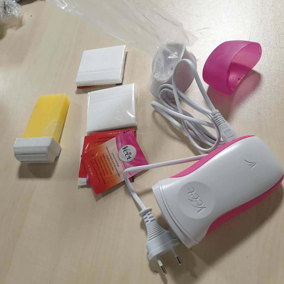 298417 - Veet EasyWax Roll-On, Sistem Elektrik me Dyll të Nxehtë për Lëkurë të Ndjeshme, 1 njësi