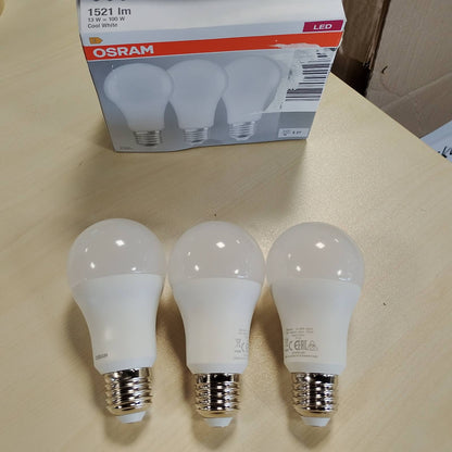 298832 - OSRAM LED Base Classic A, llambë me bazë E27, pa errësim, zëvendëson 100 vat, e bardhë e ftohtë - 4000 Kelvin, pako me 3.