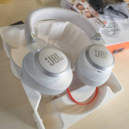 298975 - Kufje JBL LIVE 770NC Over-Ear, Anulim Adaptiv i Zhurmës, Ambient i Mençur, Jetëgjatësi Baterie deri në 65 Orë, të Bardha