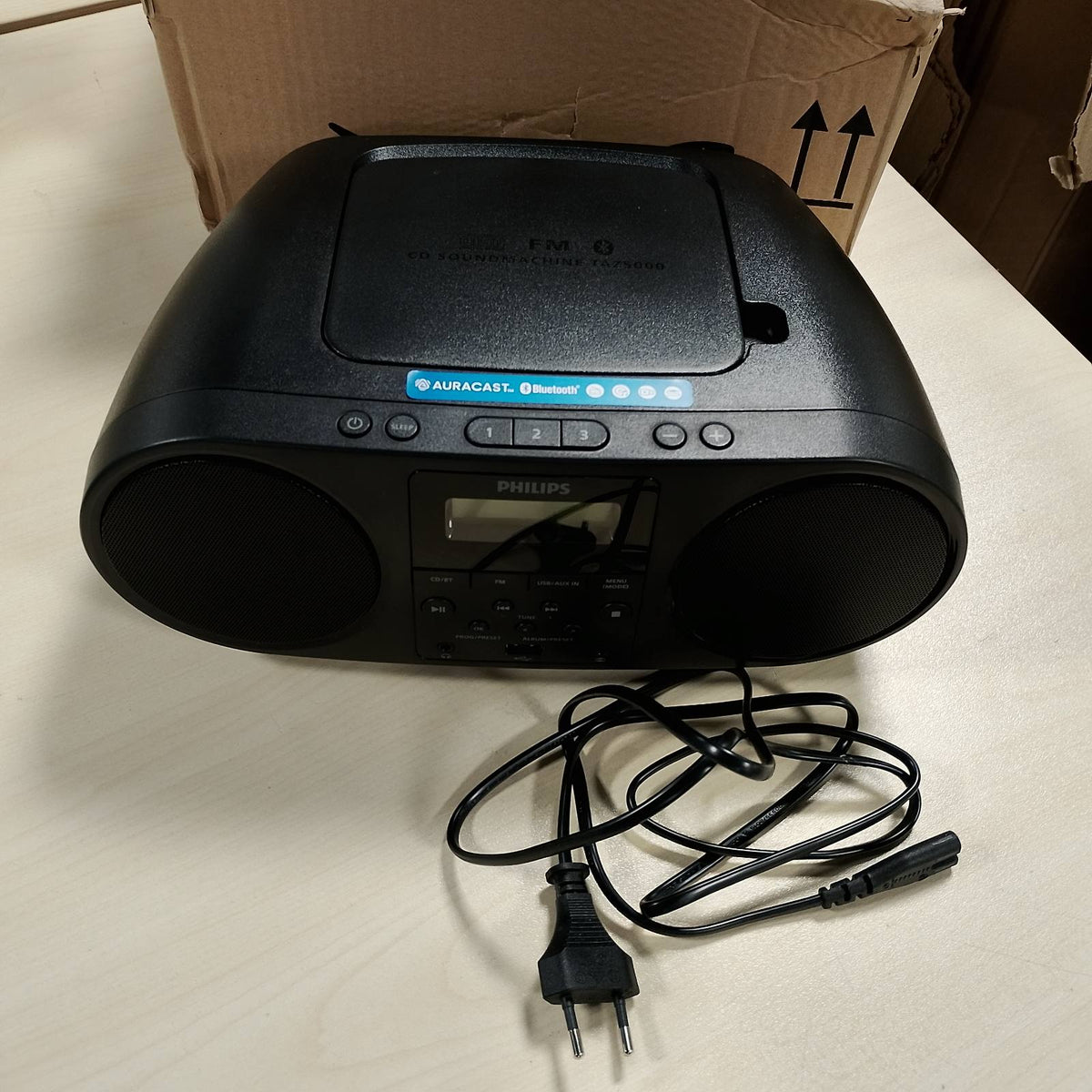 299092 - PHILIPS TAZ5000 CD Player Multifunksional me Radio FM, Bluetooth 5.4, USB, Energji nga Bateria/Rrjeti, Bas Dinamik, Materiale të Ricikluara, Prizë Kufjesh 3.5 mm