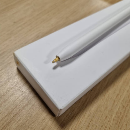 299134 - APPLE Pencil (USB C): I saktë në piksel, i ndjeshëm ndaj pjerrësisë, ngjitet magnetikisht.