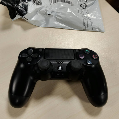 299166 - SONY, Kontrollues Zyrtar PS4 DUALSHOCK 4, Pa Tel, Bateri e Rikarikueshme, Bluetooth, Ngjyra: E Zezë Jet