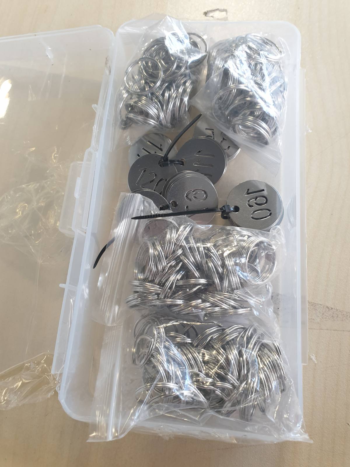 299662 - NANTUN Etiketa çelësash prej çeliku inox 304, 200 copë, 25 mm, etiketa identifikimi me numra të zbrazëta, unaza çelësash 1 deri në 200