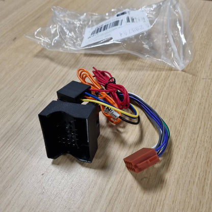 299791 - TOMZZ AUDIO Kabllo Adaptori Radioje 7034-003 i Përputhshëm me Mercedes nga viti 2004 e tutje Quadlock në Standardin ISO 16 Pinësh