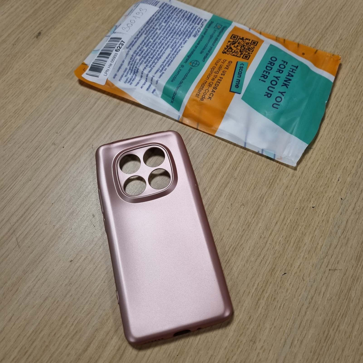 300193 - kwmobile Mbrojtëse e pajtueshme me Xiaomi Redmi Note 14 Pro 5G / Poco X7, Mbrojtëse Telefoni e Butë TPU, Rozë e Artë Metalike