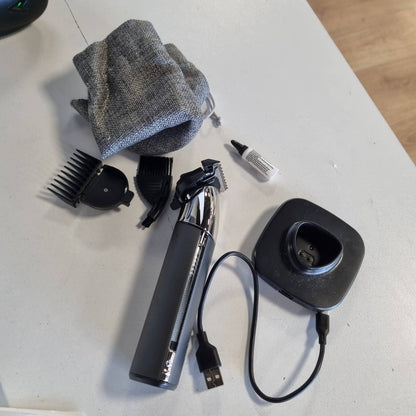 300288 - BABYLISS Makinë prerëse metalike për mjekër dhe kaçurrela Super-X, teh çeliku japonez, bateri litium-jon, 5 orë kohëzgjatje, rezistente ndaj ujit, T996E