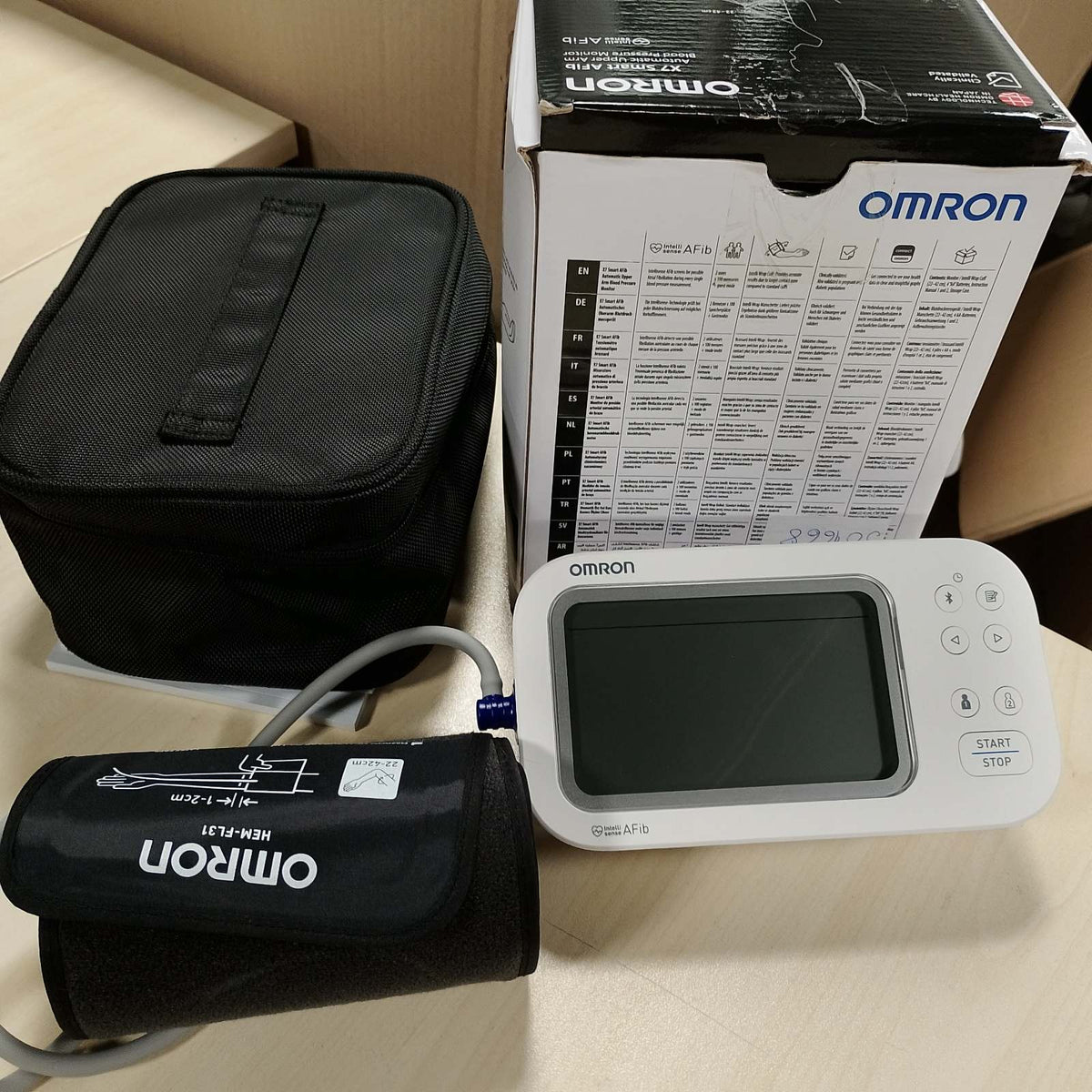 301668 - OMRON Monitorues i tensionit të gjakut për krahun e sipërm X7 Smart AFib me aplikacion, 2 përdorues, 22-42 cm