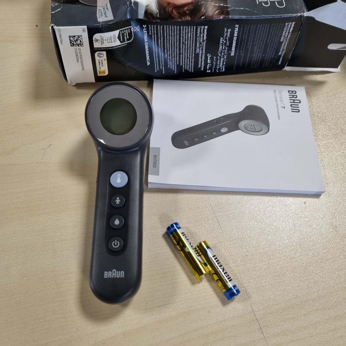 301870 - BRAUN Termometër ballit pa kontakt Sensian 7 | Teknologjia Age Precision | 3-në-1 | Ekran dixhital me kod ngjyrash | I përshtatshëm për foshnje dhe fëmijë | BNT400