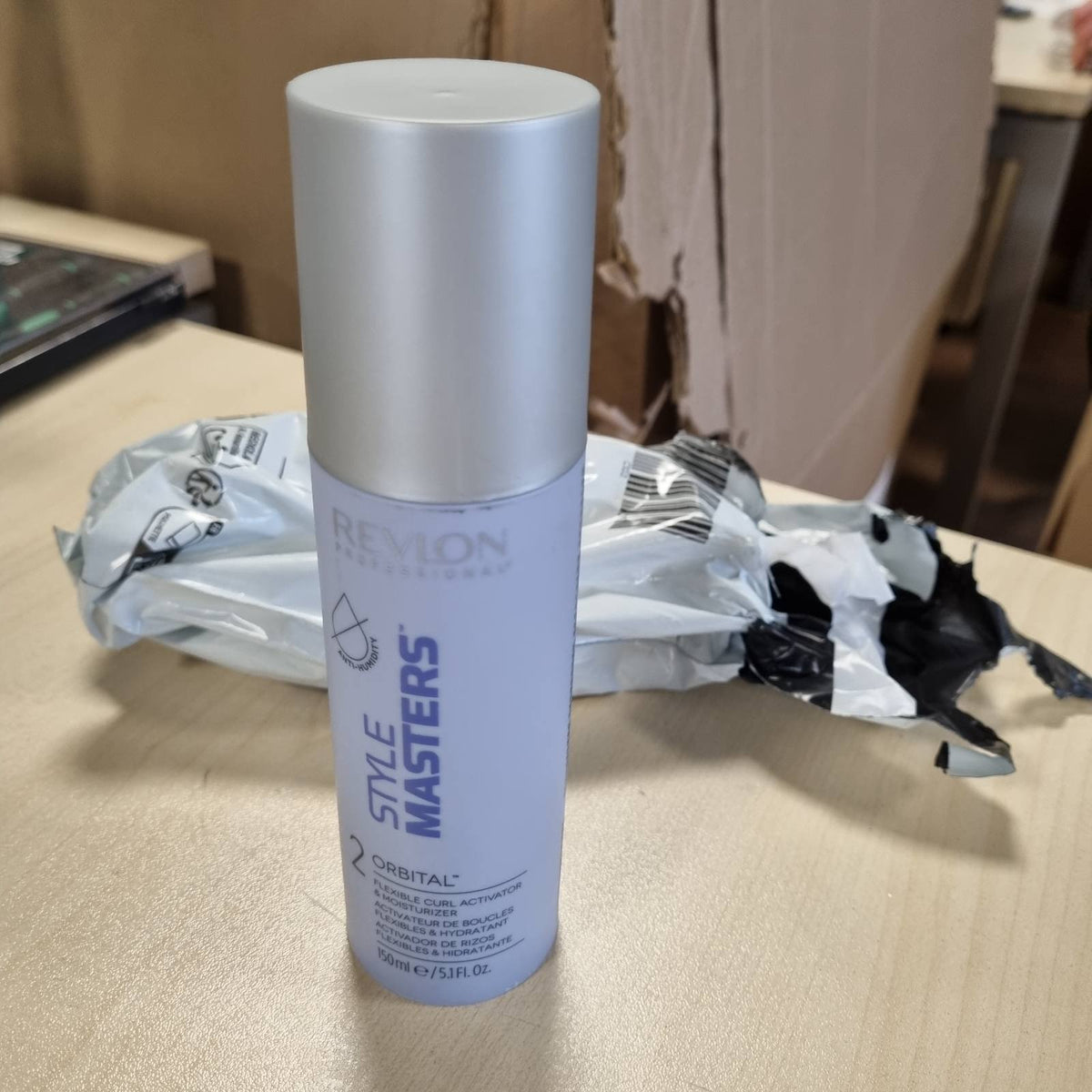302296 - REVOL PROFESSIONAL STYLE MASTERS CURLY ORBITAL Xhel për Flokë, 150 ml, xhel hidratues për kaçurrela dhe përcaktues i kaçurrelave.