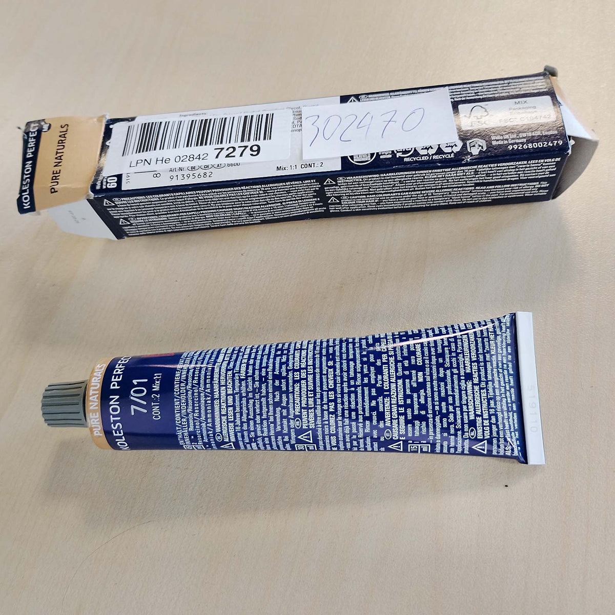 302470 - WELLA PROFESSIONALS Koleston Perfect Pure Naturals, Ngjyrë e përhershme për flokë, 60ml, 100% mbulim të thinjave, 07/01 Bjonde e Mesme Natyrale Hiri