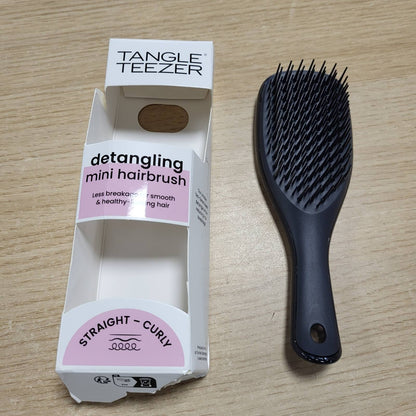 302540 - Tangle Teezer Ultimate Detangler i Vogël, Furçë Detangler për Flokë të Lagur dhe të Tharë, E Zezë