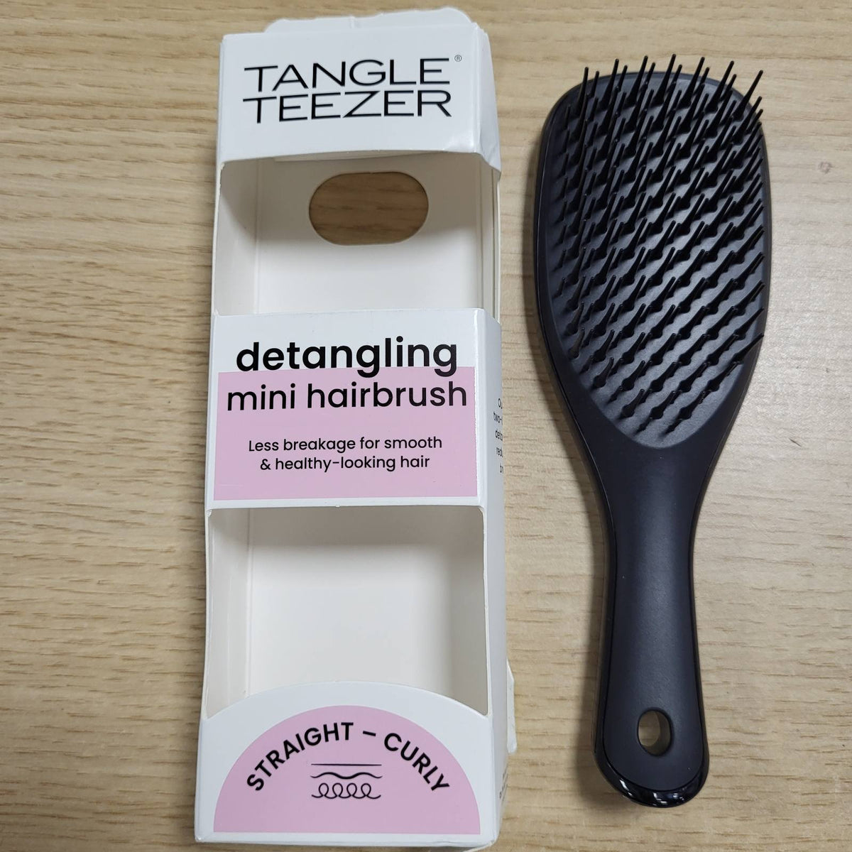 302541 - Tangle Teezer Ultimate Detangler i Vogël, Furçë Detangler për Flokë të Lagur dhe të Tharë, E Zezë