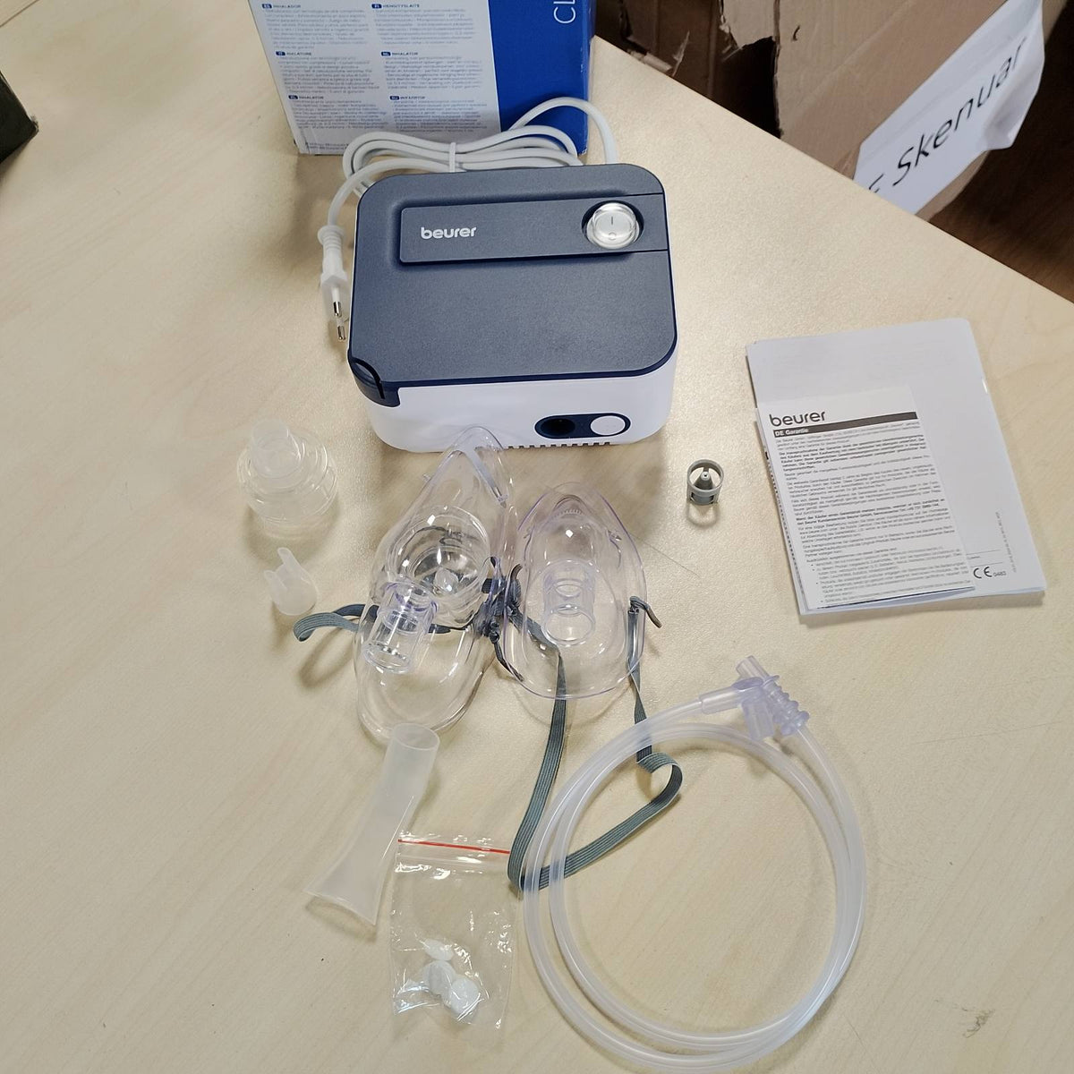 302870 - BEURER Inhalator IH 16, pajisje inhalimi për fëmijë dhe të rritur, për ftohjet dhe sëmundjet respiratore, pastrim i lehtë, dizajn kompakt, blu/e bardhë