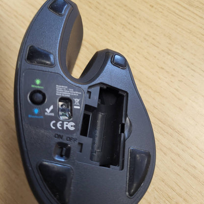 305452 - MARS GAMING Maus MMW-ERGOPRO i Zi, Maus Vertikal Ergonomik Pa Tel, Sensor Optik 3200 DPI, Çelësa Huano, Marrës Pa Tel 2.4GHz, Mbështetje për Shumë Platforma