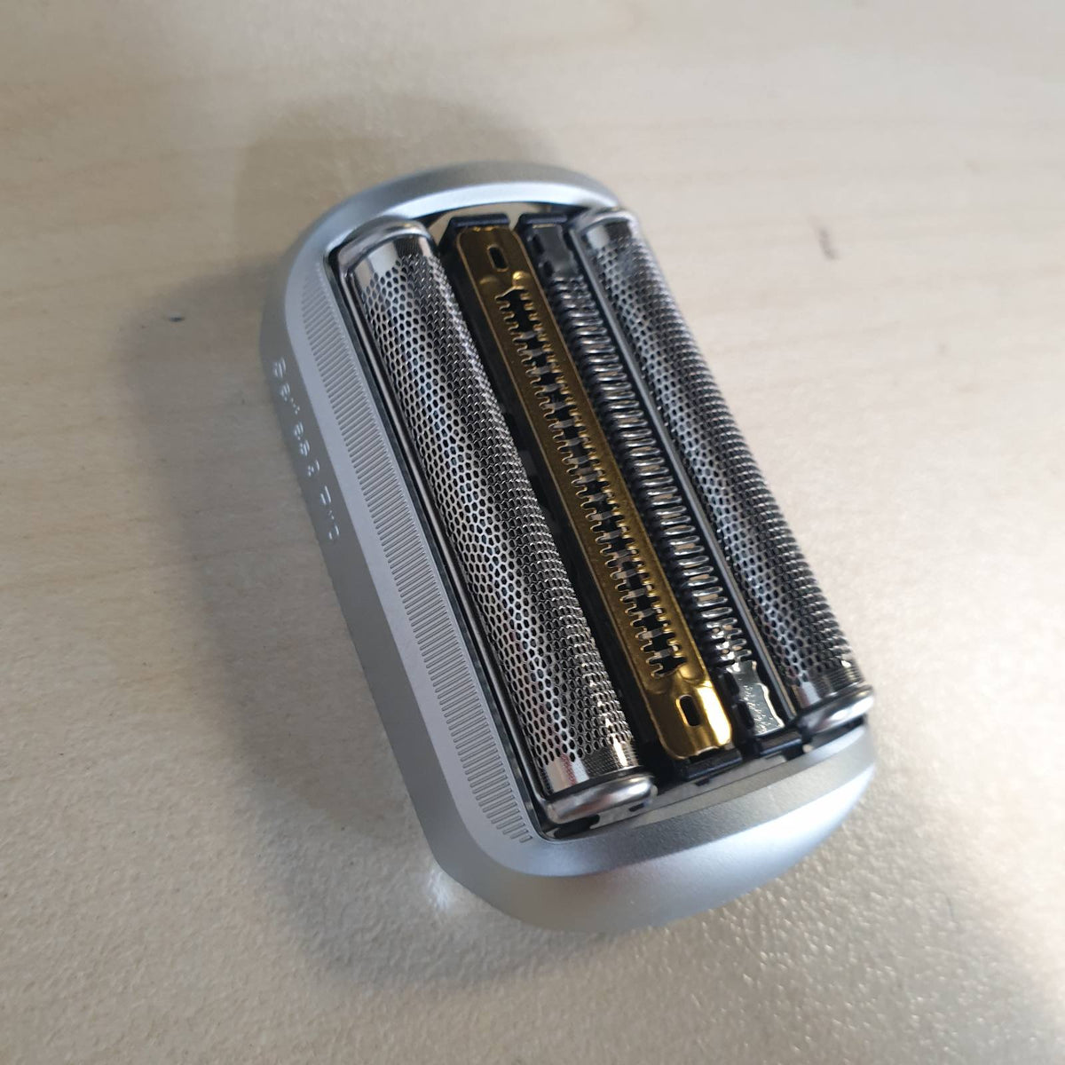 305993 - BRAUN Kokë rroje Series 9 Pro, pjesë këmbimi ORIGJINALE, e përputhshme me Braun Series 9 Pro, 94M, krom, 1 pako, paketim kartoni i pashtypur.
