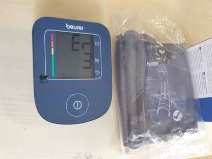 306311 - BEURER Monitor tensioni i gjakut BM 25, për krahun e sipërm, matje e saktë, me port USB-C, blu