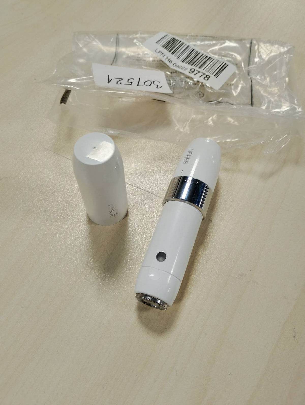 307521 - BRAUN Epilator për Fytyrën FS1000, me Trimmer Precizion, i Bardhë