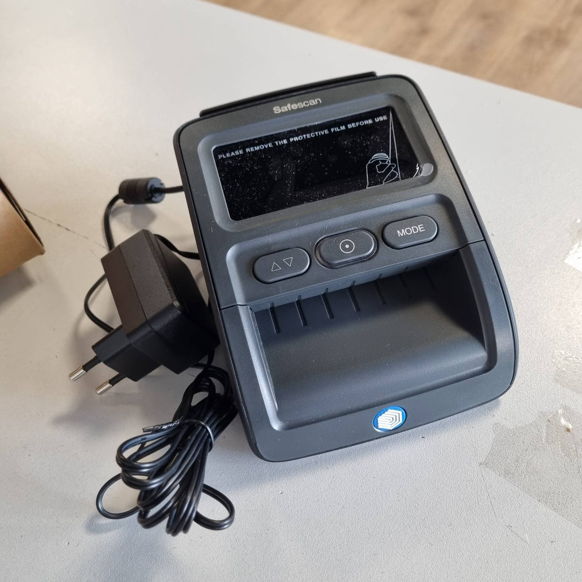 308614 - SAFESCAN 155-S - Detektor automatik i kartëmonedhave, Kontroll autenticiteti 7 faza, 0.5 kg