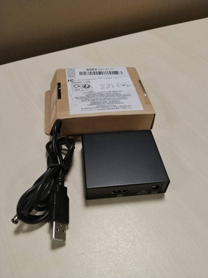309163 - Amazon Basics Ndarës HDMI 1-In, 2-Out, 4K@30Hz për Monitorë të Dyfishtë, PC, Laptopë, DVD Player, Xbox, Roku, Chromecast, Kabllo Energjie USB, USB-A në DC 1m, Vetëm Modalitet Pasqyre, E Zezë