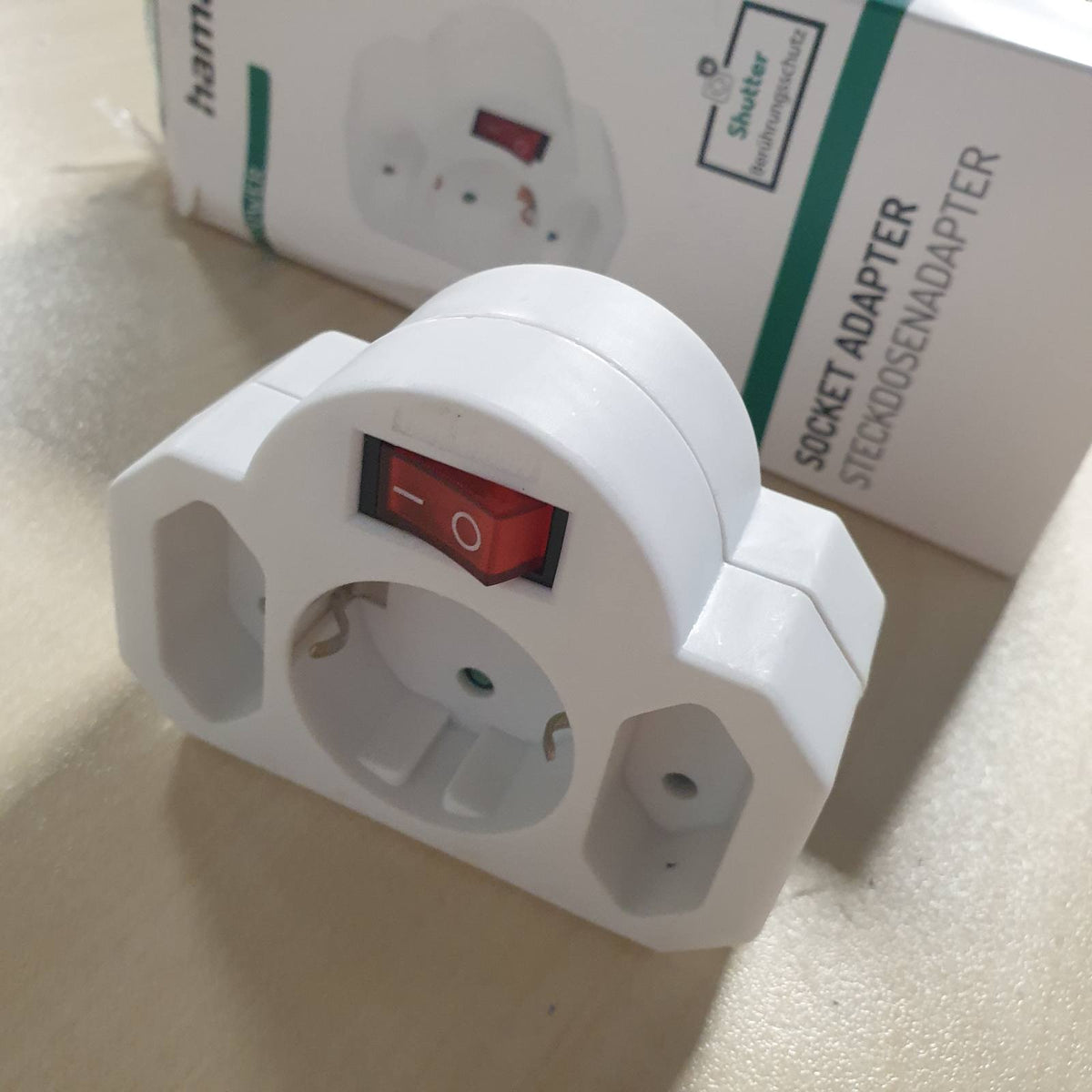 309353 - Hama - Adaptues prize 3-kahëshe me ndërprerës