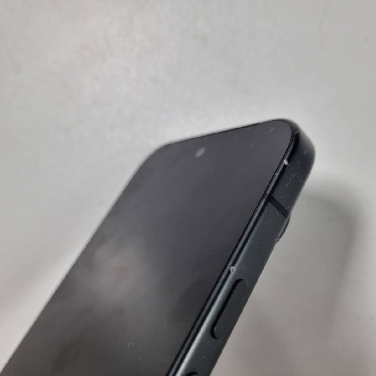 309409 - GOOGLE Pixel 9 – Smartphone Android i zhbllokuar me Gemini – Ekran 6.3" – 256GB – Kamerë të avancuar – Jetëgjatësi baterie 24 orë – Ngjyra Obsidian