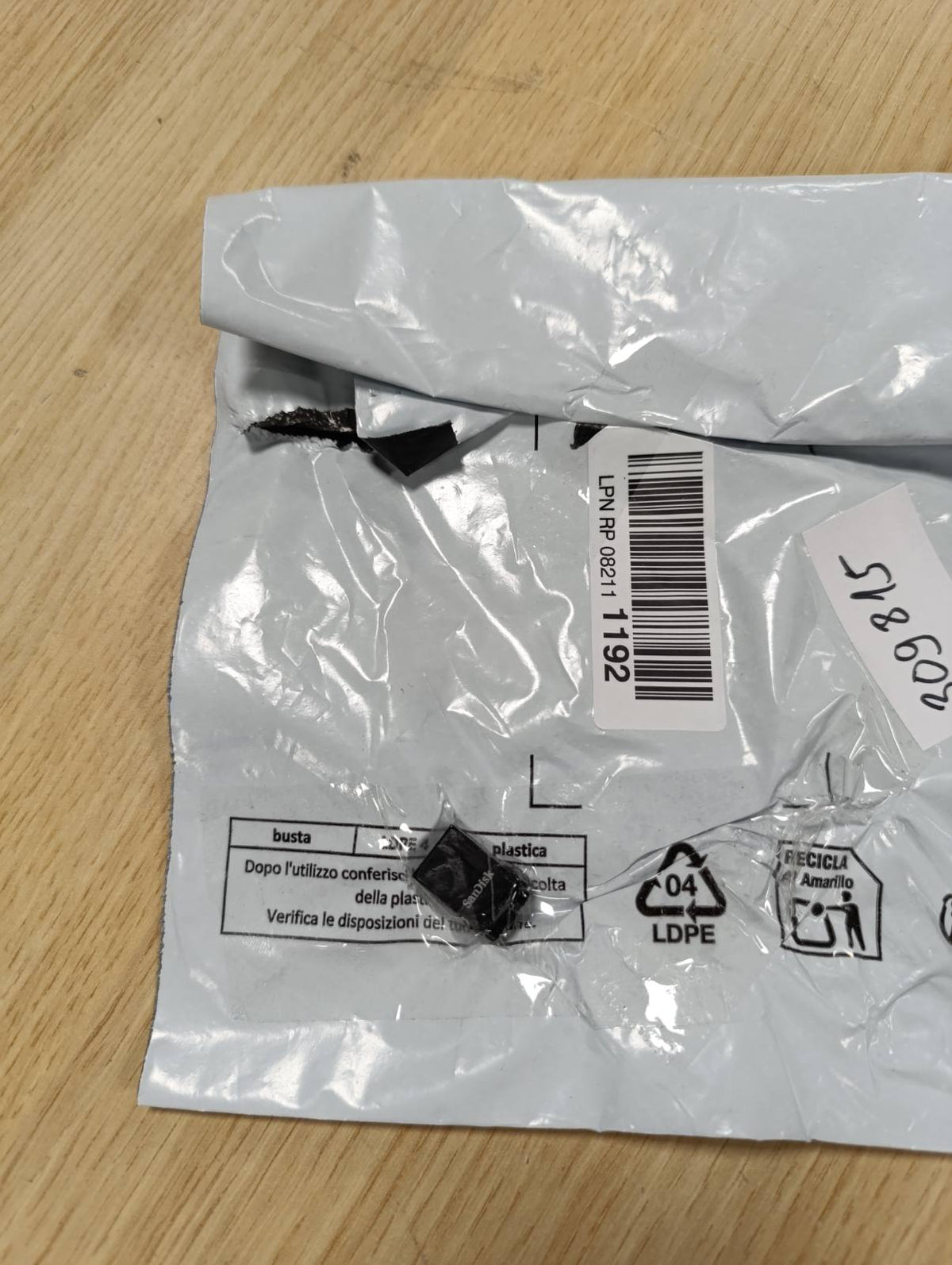 309815 - SANDISK Njësia flash USB 3.2 Ultra Fit 256 GB për laptopë, konsola lojërash dhe sisteme audio makinash, Plug-and-Stay, Lexim 400 MB/s, Softuer RescuePRO Deluxe