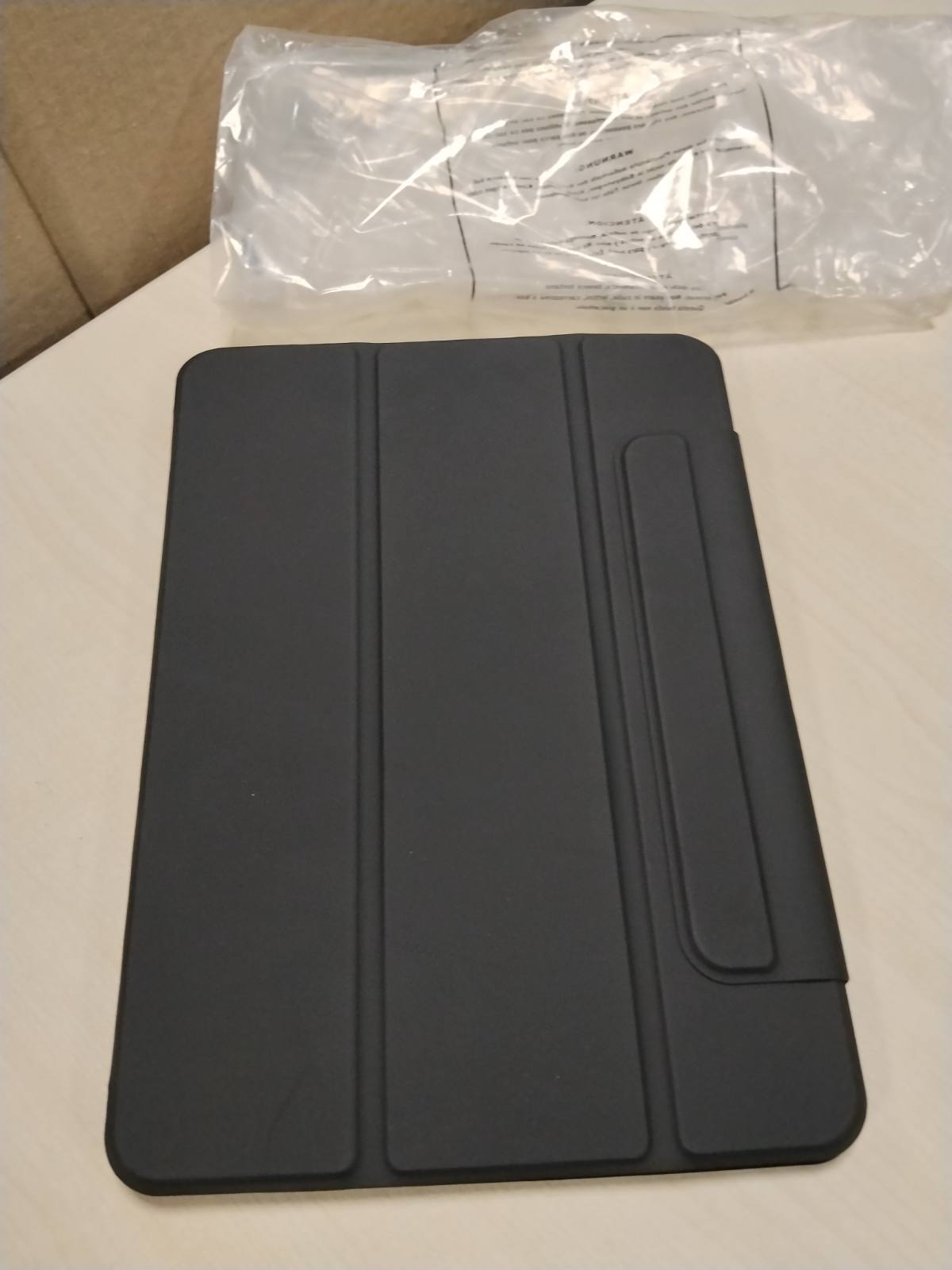 310180 - JETech Mbështjellëse magnetike për iPad Air 11" M4/M3/M2 dhe Air 5/4 10.9", ngjyrë e zezë