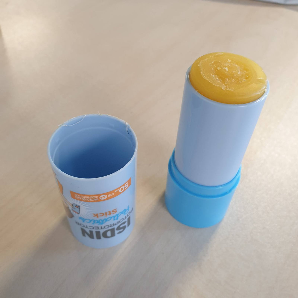 311549 - ISDIN Pediatrics Stick SPF 50, Krem mbrojtës nga dielli për fëmijë, 20 g, Rezistent ndaj ujit dhe djersës