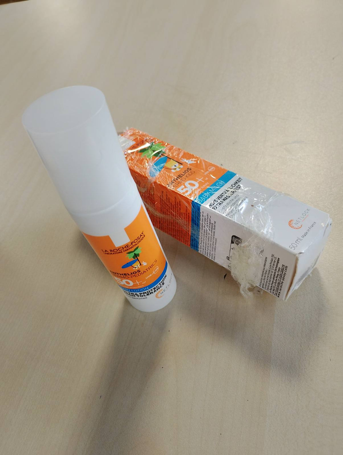 311733 - LA ROCHE POSAY Anthelios Dermo-Pediatrics, Qumësht Hidratues Kundër Diellit për Fëmijë SPF50+, Mbrojtje Ekstreme Anti-UVA dhe UVB, Rezistent ndaj Ujit, Rërës dhe Djersës, Me Ujë Termal Qetësues, 50 ml