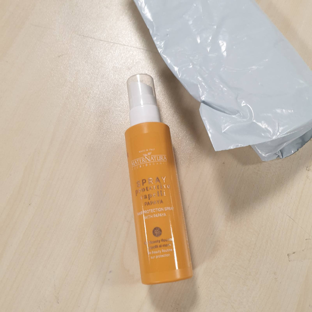 312081 - MATERNATURA Sprej Mbrojtës për Flokët nga Papaja dhe Mango, Qumësht me Filtra UV, 150 ml